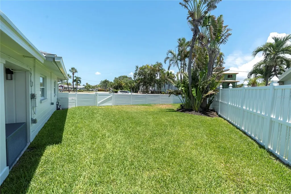 24 Marina Terrace Treasure Island FL 33706