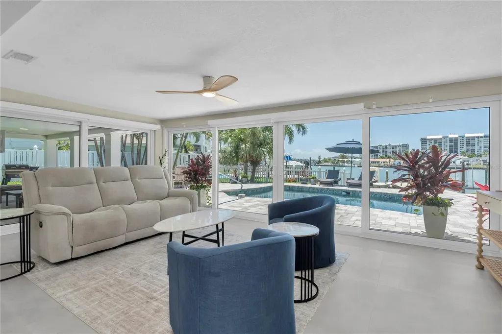 24 Marina Terrace Treasure Island FL 33706