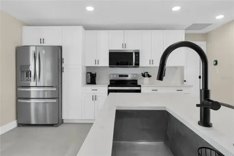 24 Marina Terrace Treasure Island FL 33706