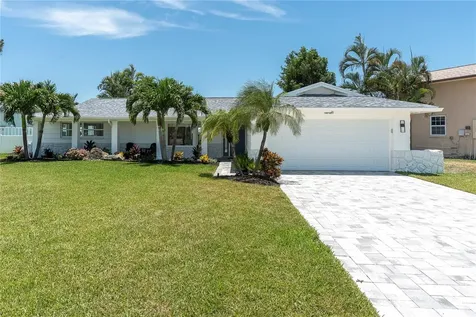 24 Marina Terrace Treasure Island FL 33706
