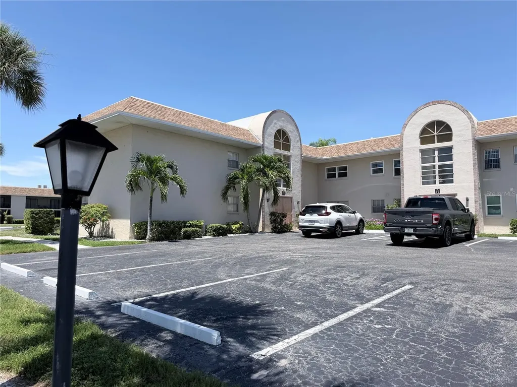 2727 75th Street W Bradenton FL 34209