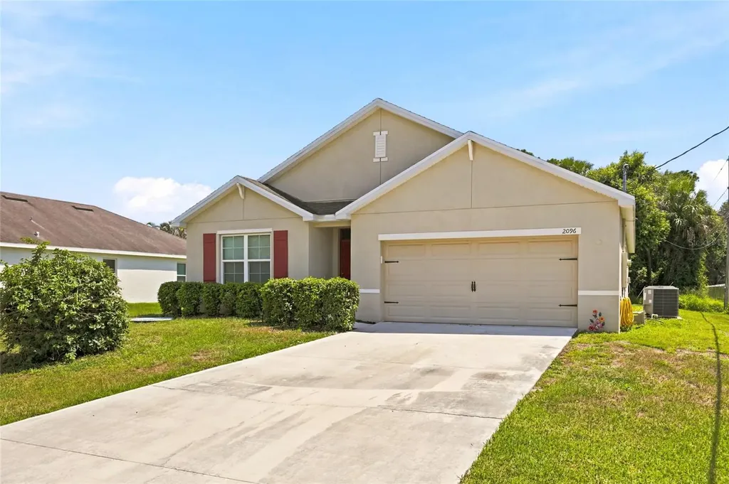 2096 SW Leafy Road Port St Lucie FL 34953