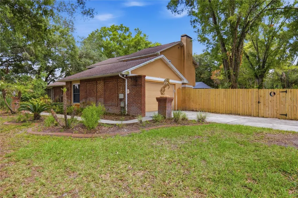 25520 Oaks Boulevard Land O Lakes FL 34639