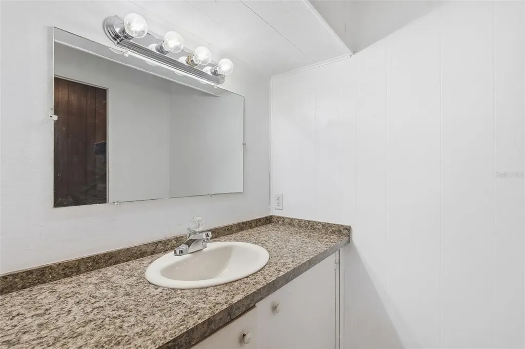 8871 93rd Street Seminole FL 33777