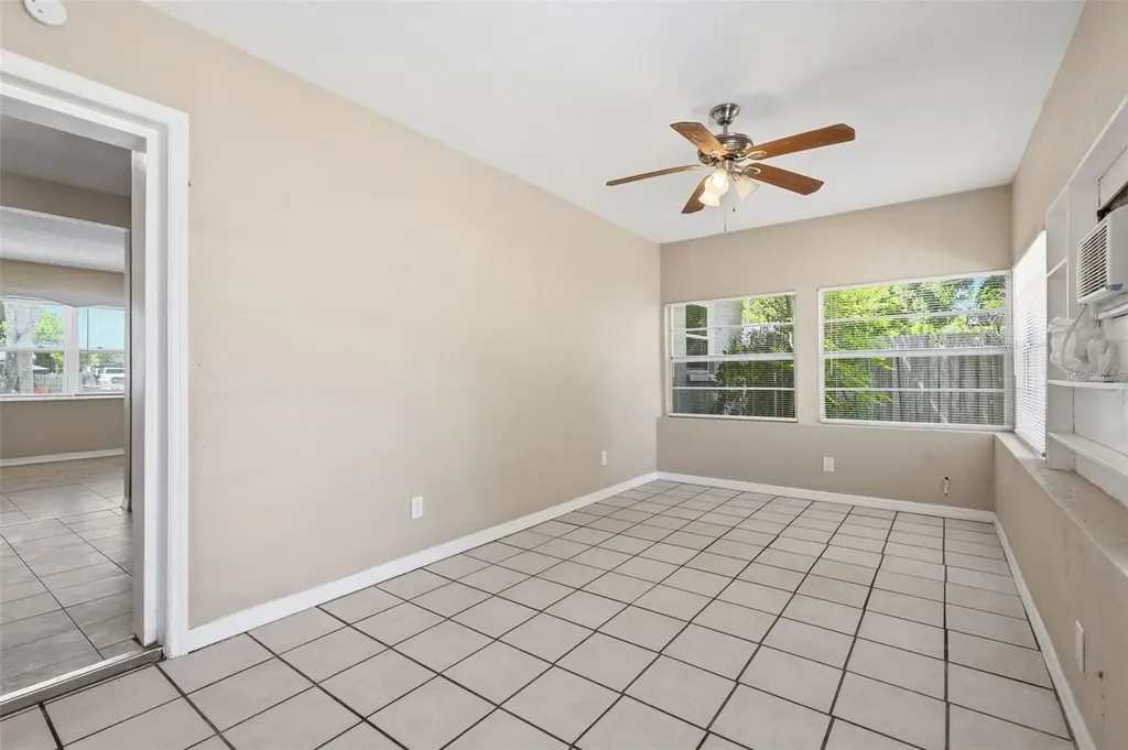 8871 93rd Street Seminole FL 33777