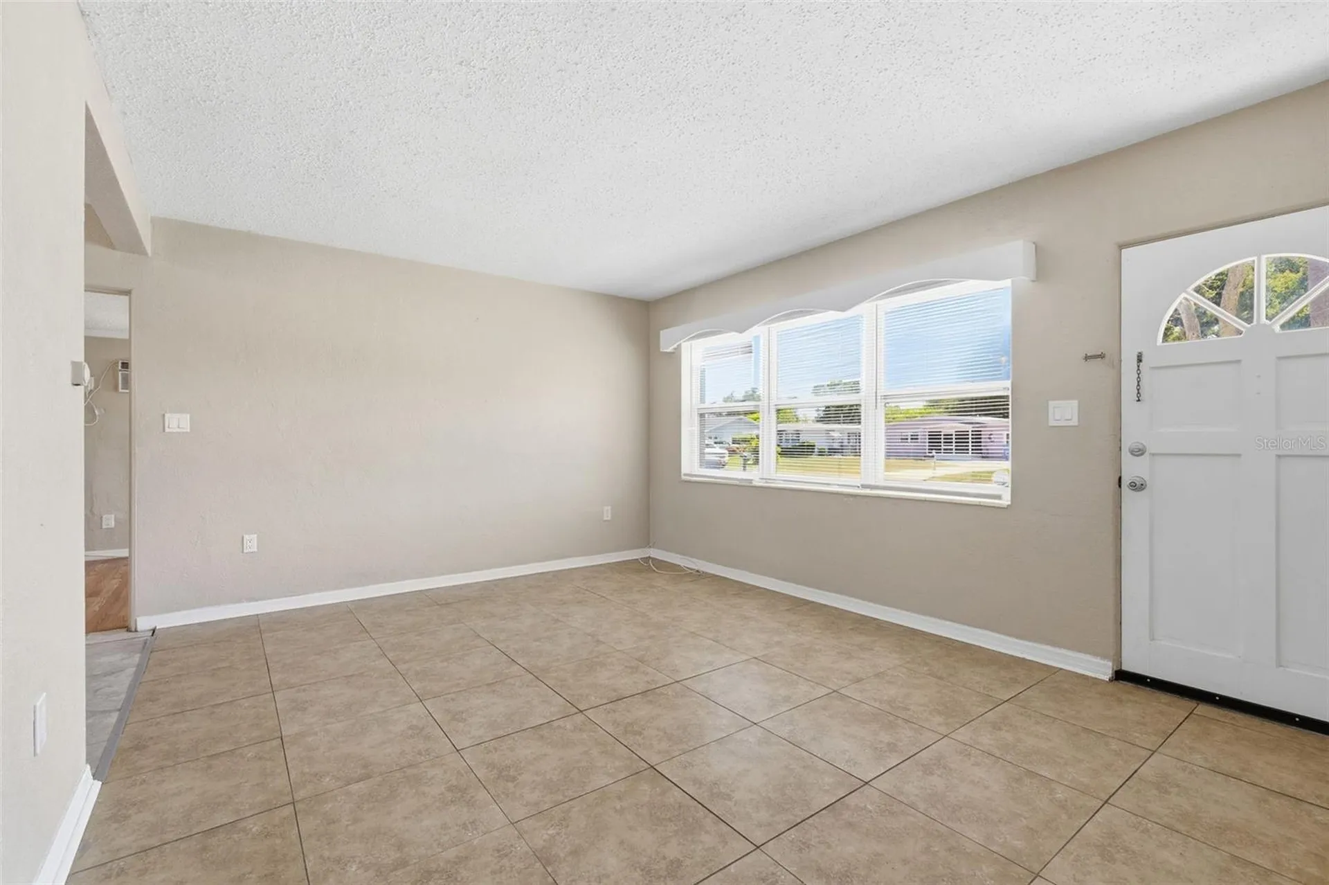 8871 93rd Street Seminole FL 33777