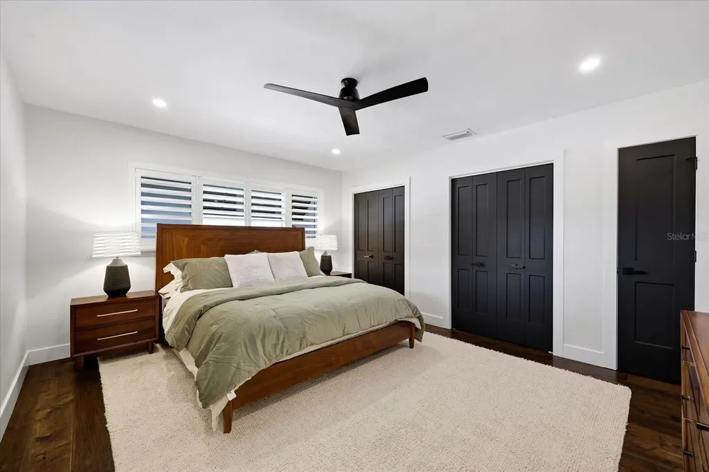 121 79th Street S St Petersburg FL 33707