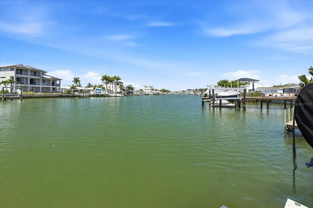 121 79th Street S St Petersburg FL 33707