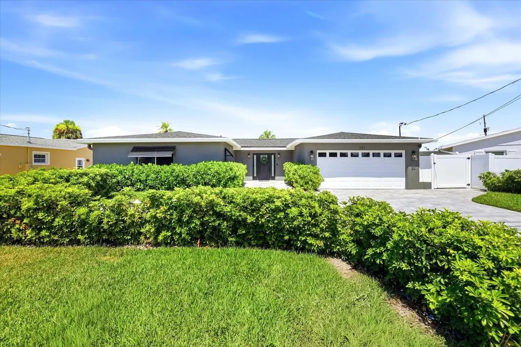 121 79th Street S St Petersburg FL 33707