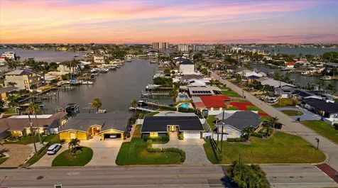 121 79th Street S St Petersburg FL 33707