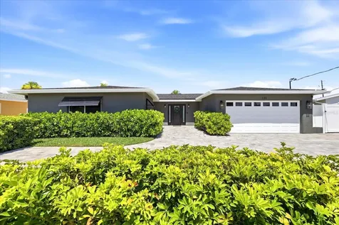 121 79th Street S St Petersburg FL 33707