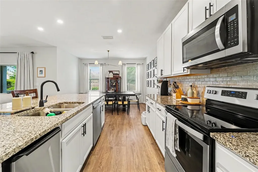5463 Little Stream Lane Wesley Chapel FL 33545