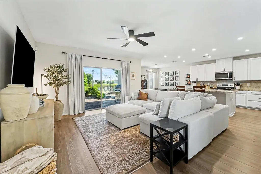 5463 Little Stream Lane Wesley Chapel FL 33545