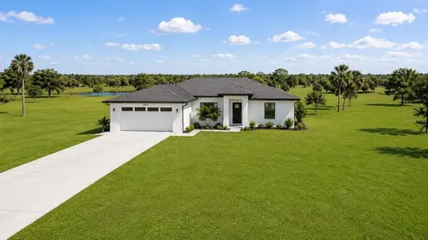 7042 Grove Boulevard Punta Gorda FL 33982