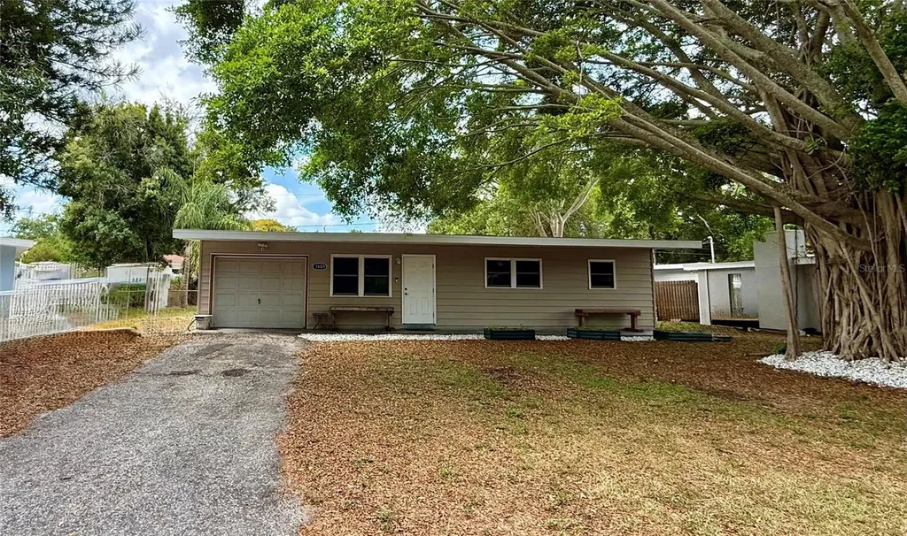 1609 Scott Street Clearwater FL 33755