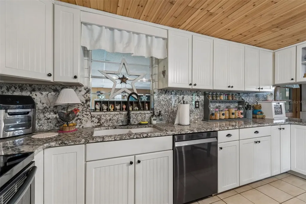 11094 SW 51st Drive Webster FL 33597