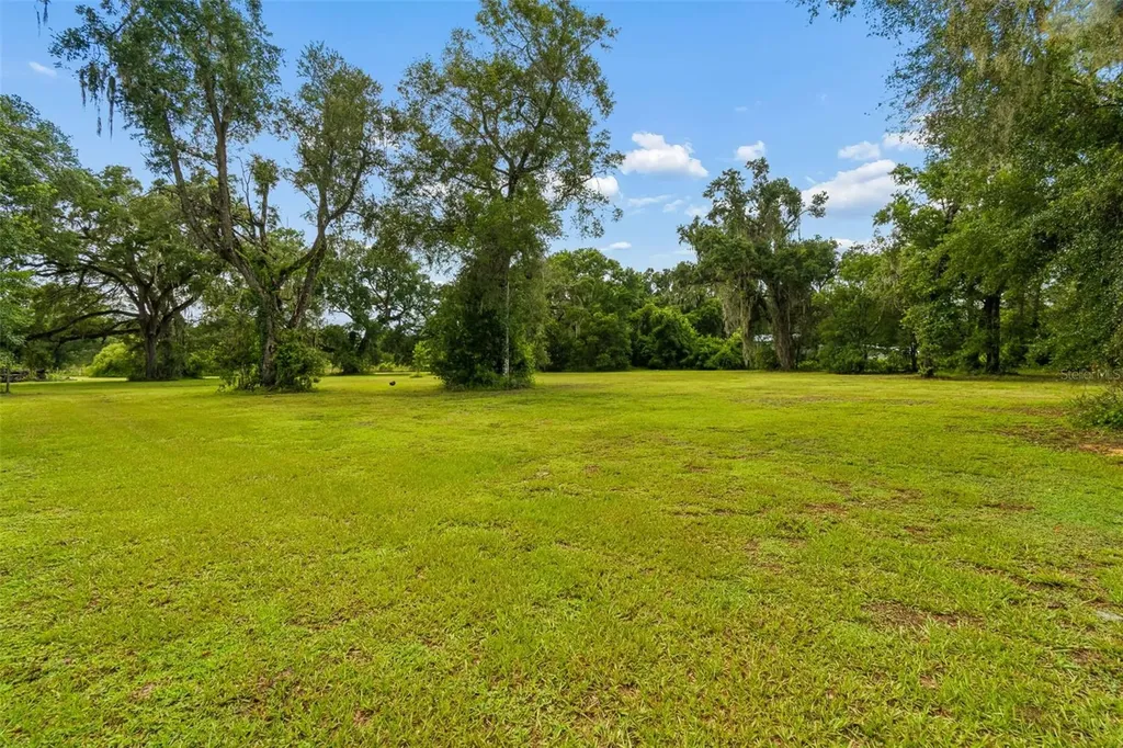 11094 SW 51st Drive Webster FL 33597
