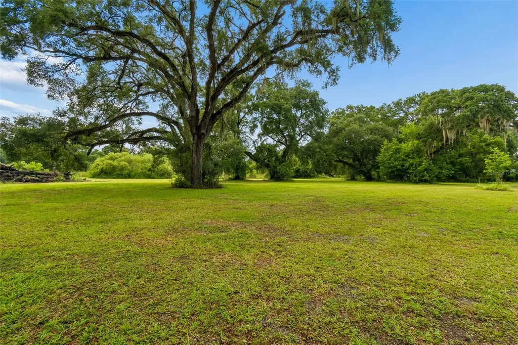 11094 SW 51st Drive Webster FL 33597