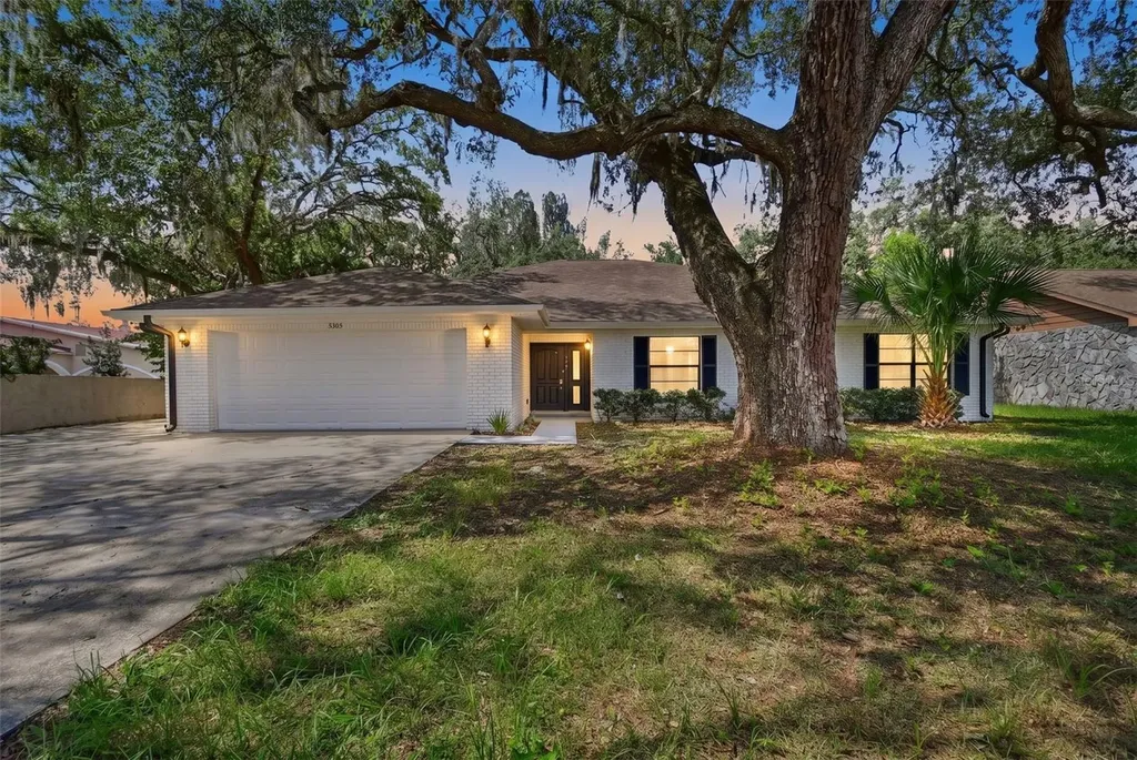 5305 E 127th Avenue Tampa FL 33617