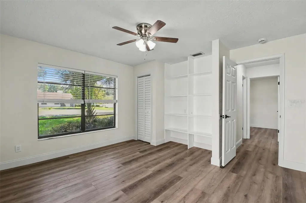 5305 E 127th Avenue Tampa FL 33617
