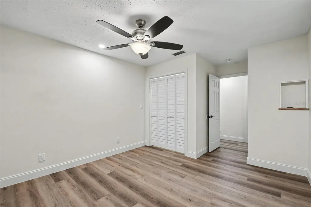 5305 E 127th Avenue Tampa FL 33617