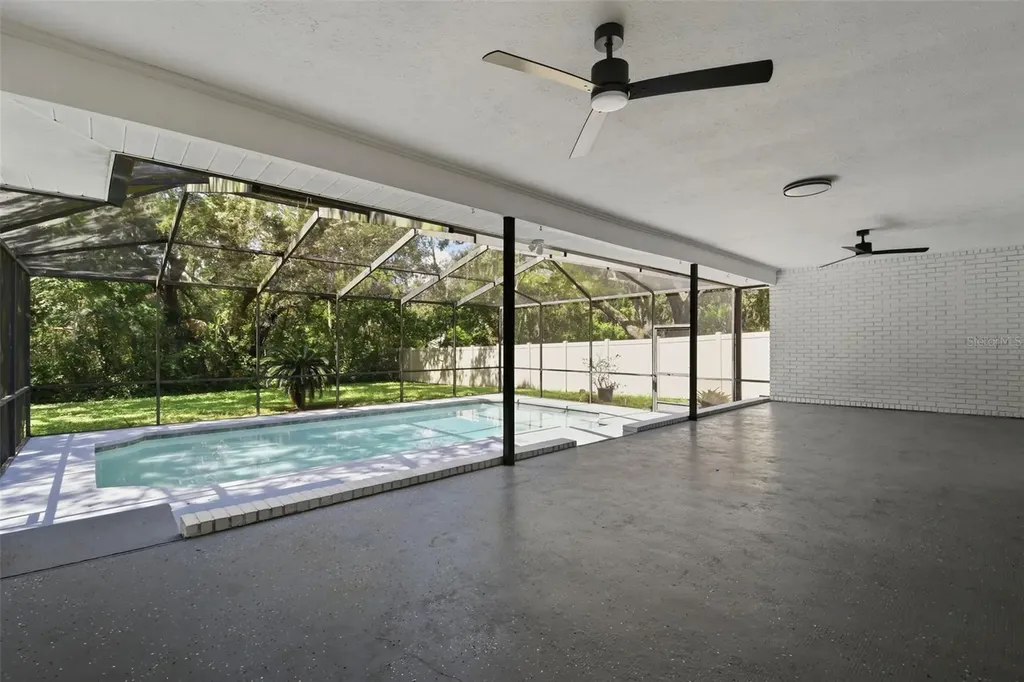 5305 E 127th Avenue Tampa FL 33617