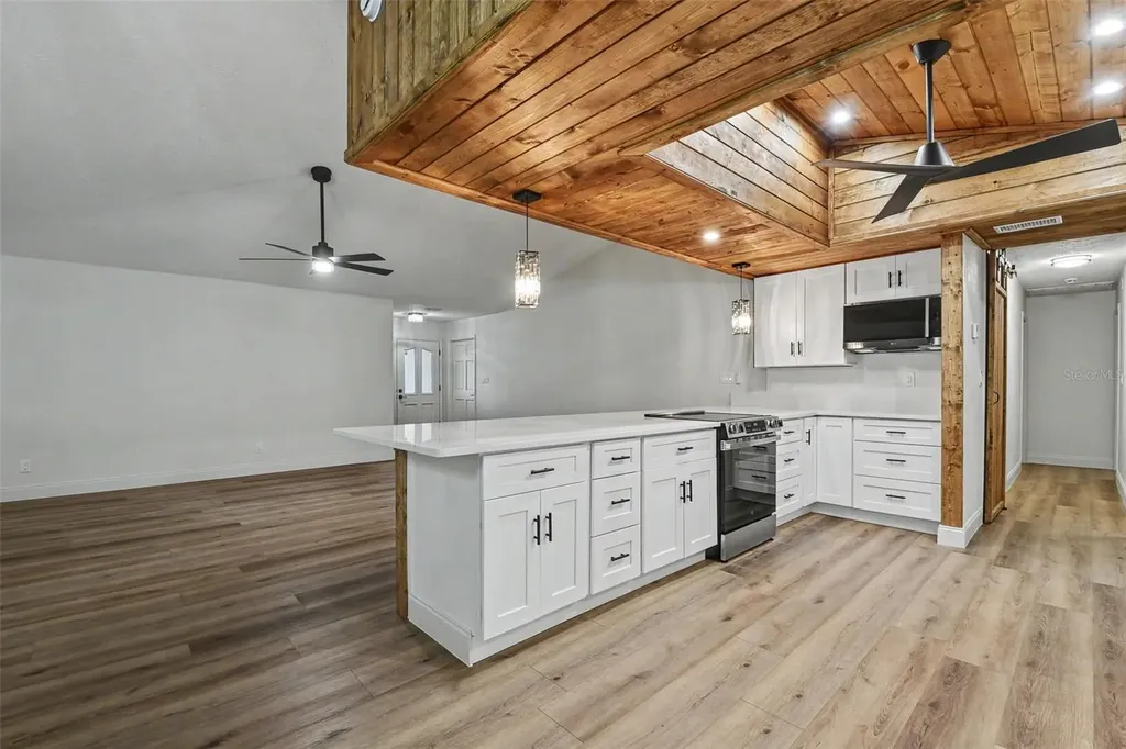 5305 E 127th Avenue Tampa FL 33617