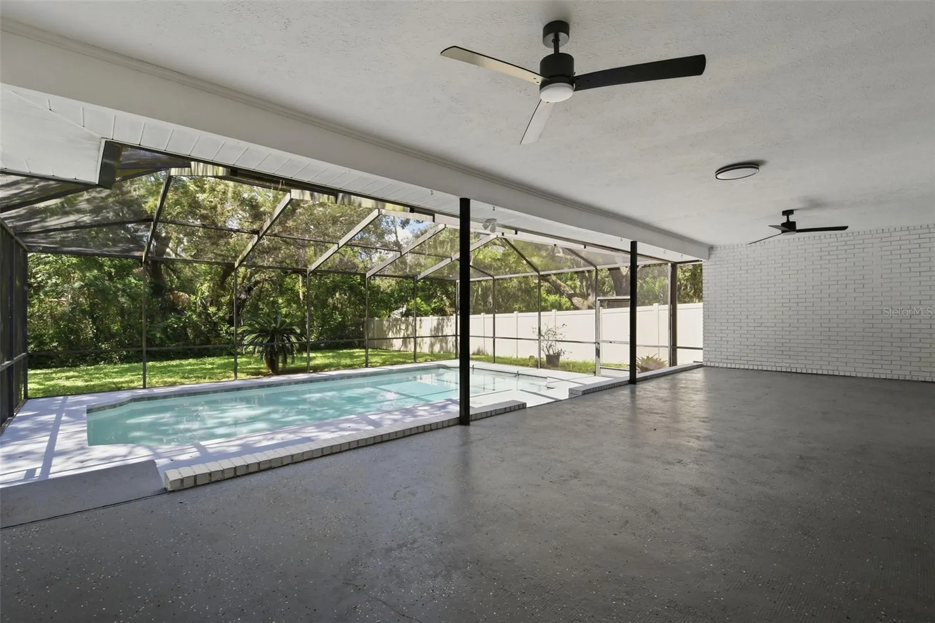 5305 E 127th Avenue Tampa FL 33617
