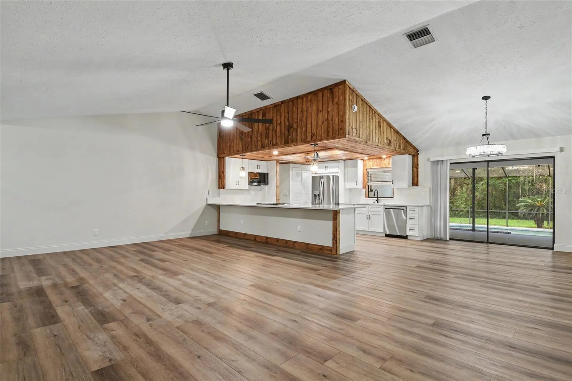 5305 E 127th Avenue Tampa FL 33617
