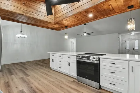 5305 E 127th Avenue Tampa FL 33617