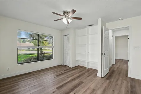 5305 E 127th Avenue Tampa FL 33617