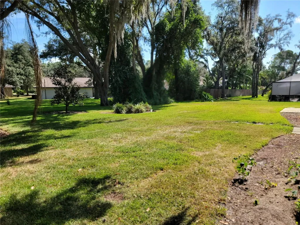 1602 Yeomans Path Lakeland FL 33809