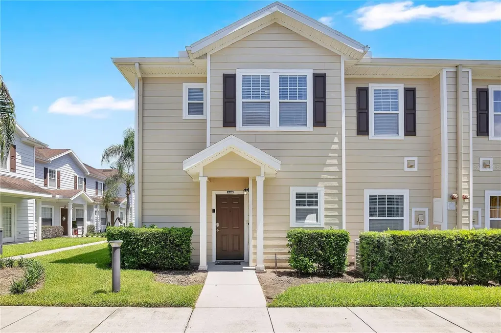 5352 Diplomat Court Kissimmee FL 34746