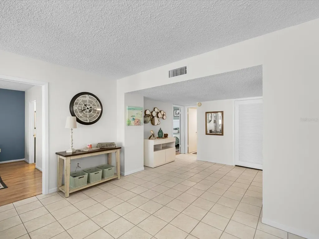 17400 Gulf Boulevard St Petersburg FL 33708