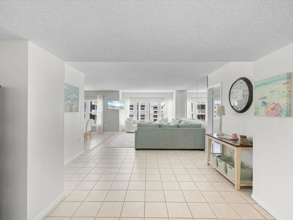 17400 Gulf Boulevard St Petersburg FL 33708