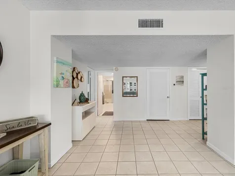 17400 Gulf Boulevard St Petersburg FL 33708