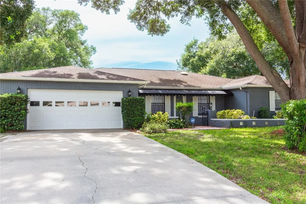 11016 Saginaw Drive Tampa FL 33617