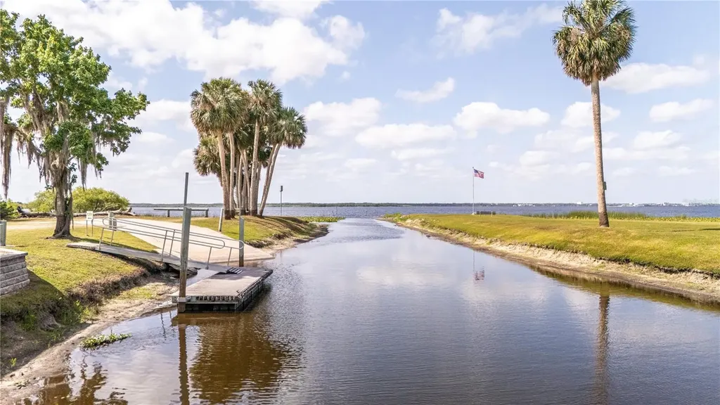1476 Stone Trail Enterprise FL 32725