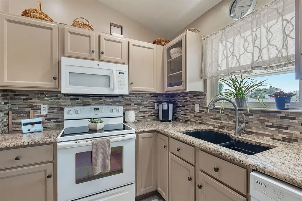 26 Beachside Drive Palm Coast FL 32137