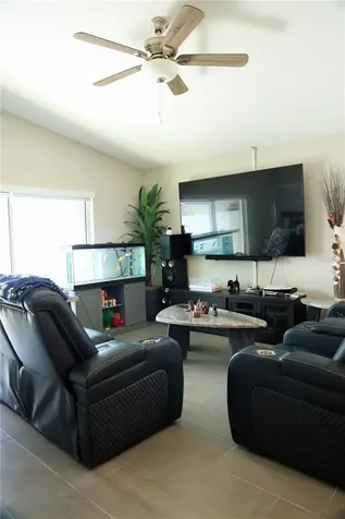 1613 W Pear Avenue Sanford FL 32771