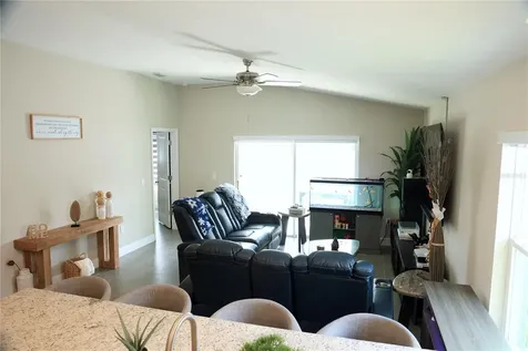 1613 W Pear Avenue Sanford FL 32771