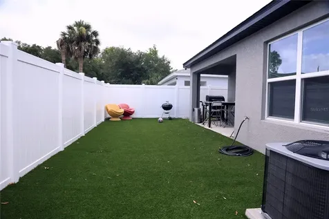 1613 W Pear Avenue Sanford FL 32771
