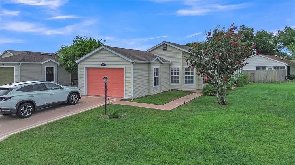 25345 Green Heron Drive Leesburg FL 34748