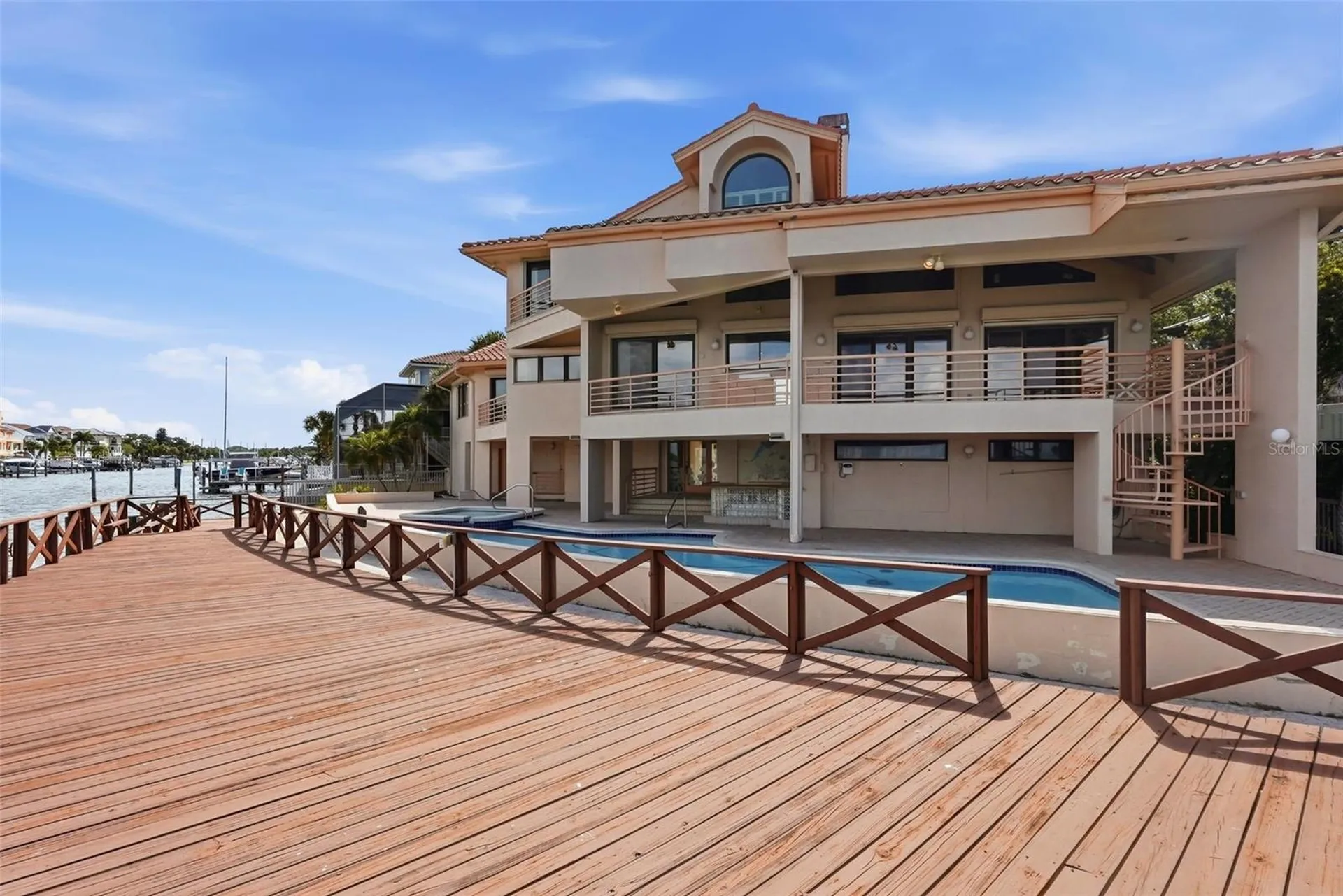 2869 Seabreeze Drive S Gulfport FL 33707