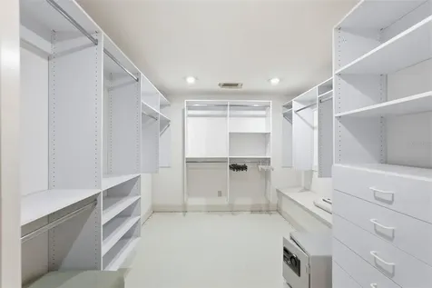 2869 Seabreeze Drive S St Petersburg FL 33707