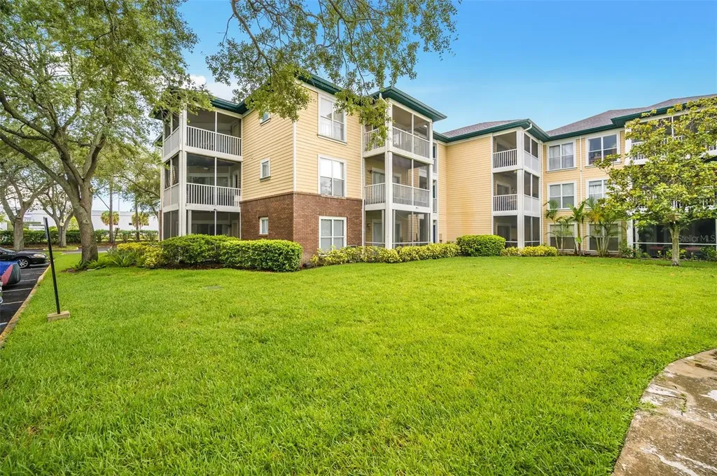4115 Chatham Oak Court Tampa FL 33624