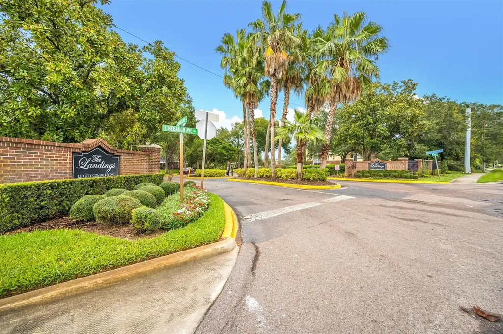 4115 Chatham Oak Court Tampa FL 33624