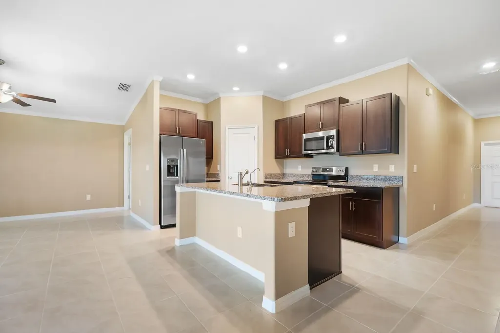 15430 Miller Creek Drive Sun City Center FL 33573