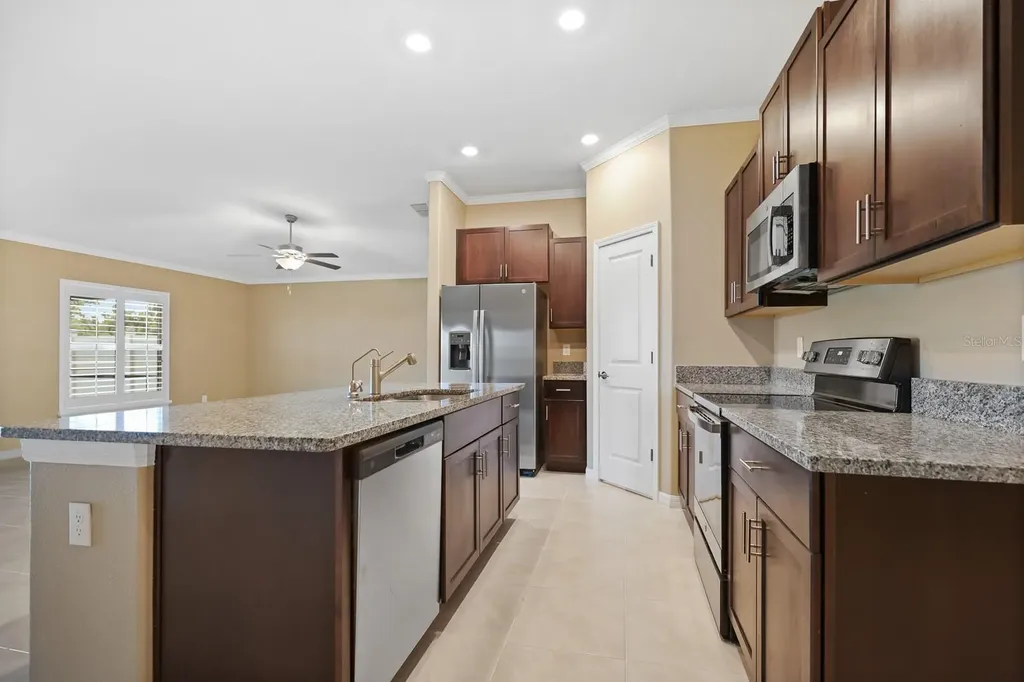 15430 Miller Creek Drive Sun City Center FL 33573