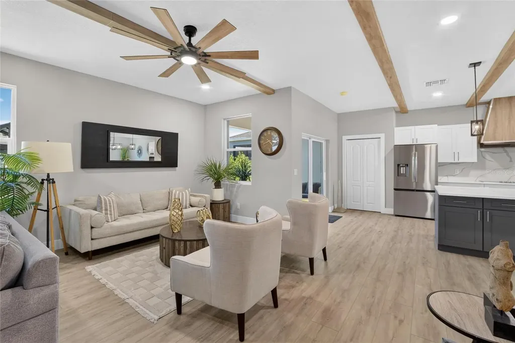 525 19th Street NW Ruskin FL 33570